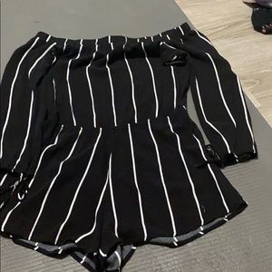 Kendall & Kylie/ Pacsun Black and White Romper